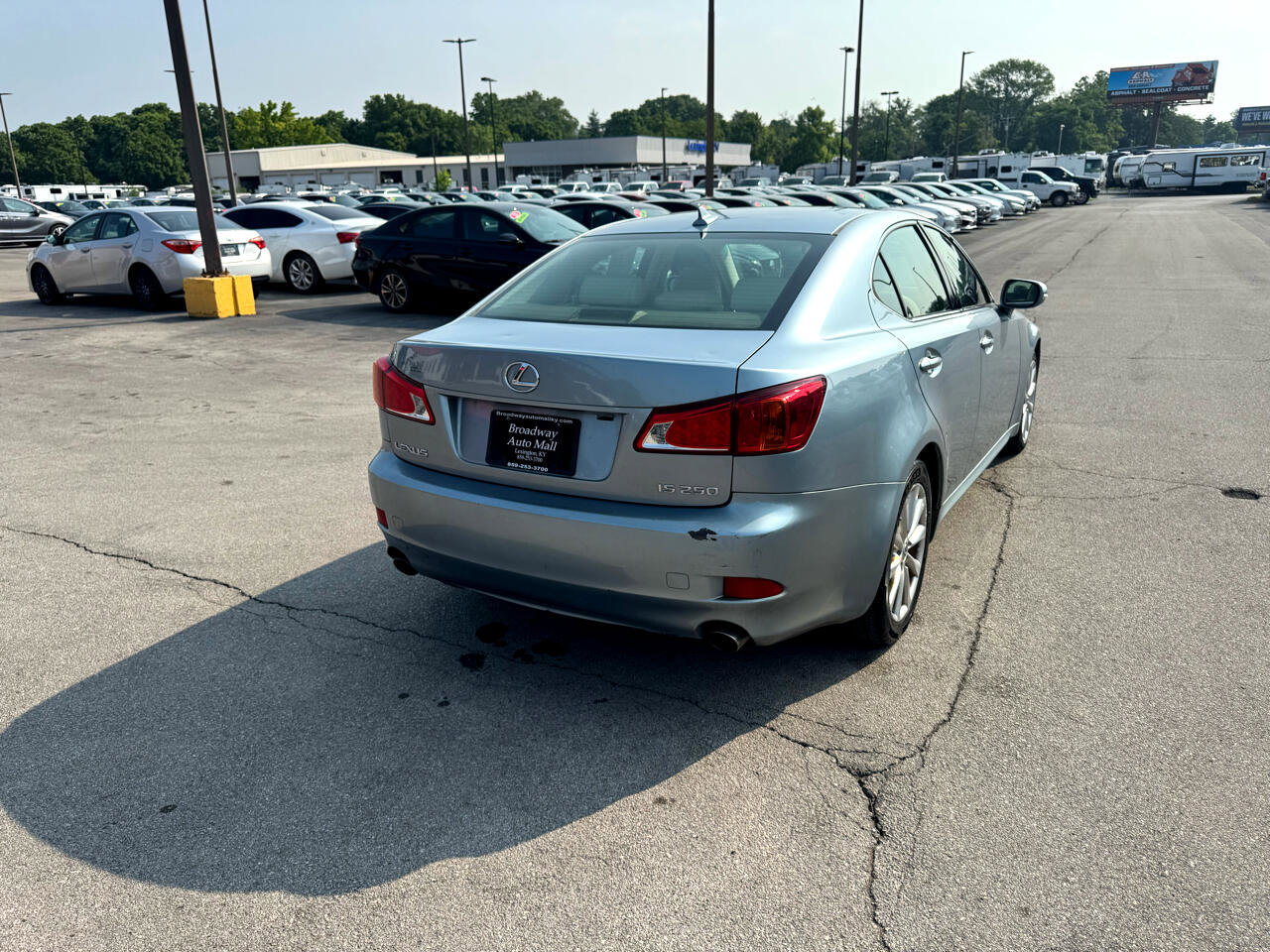 Used 2009 Lexus IS 250 w/ Premium Pkg image 3