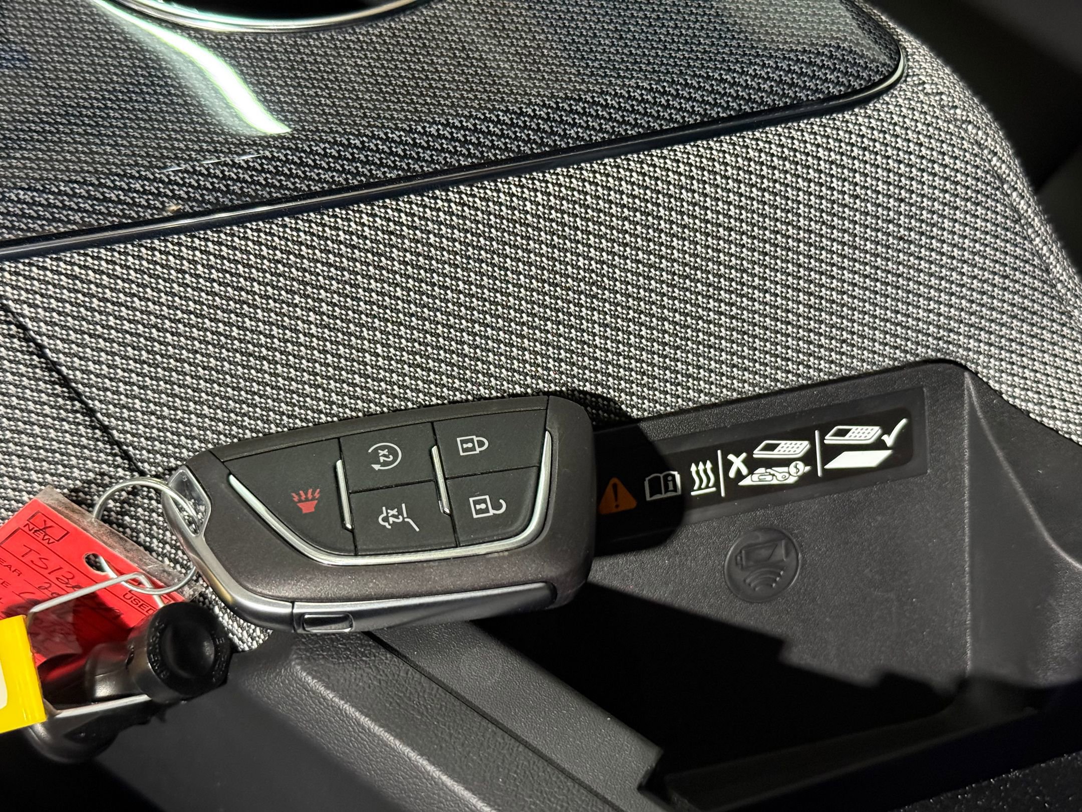 New 2026 Cadillac Optiq Sport 1 image 40