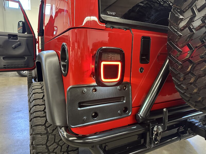 Used 2006 Jeep Wrangler X AWD/4WD image 40