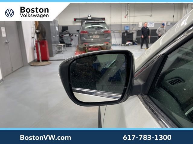 Used 2015 Nissan Rogue SL w/ SL Premium Package image 13