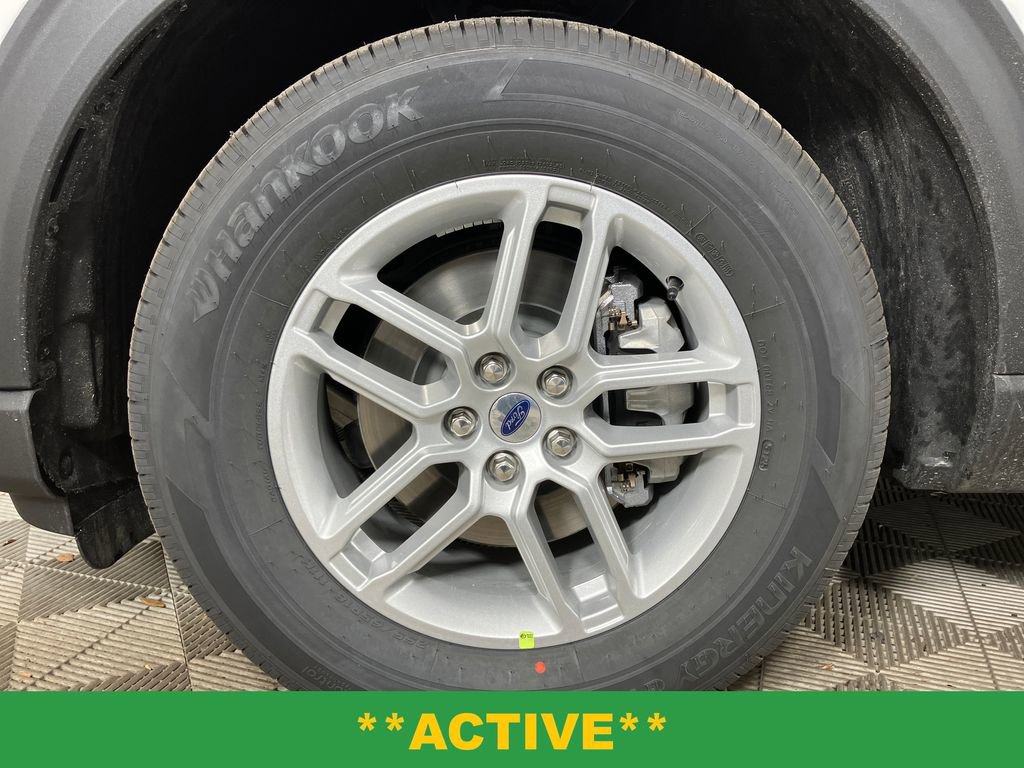 New 2026 Ford Explorer Active RWD image 12