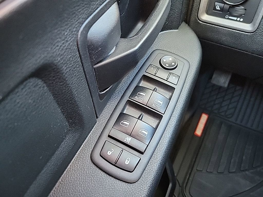 Used 2018 RAM 1500 Express w/ Express Value Package image 23