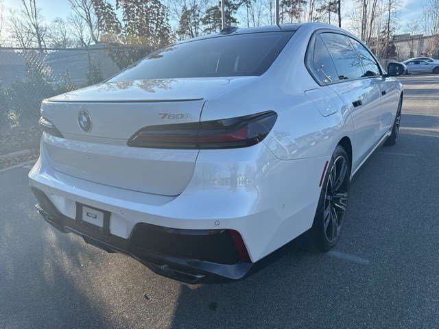 Certified 2023 BMW 760i xDrive w/ Executive Package image 5