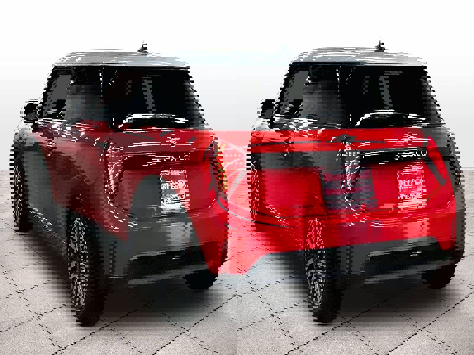 Used 2025 MINI Cooper 2-Door Hardtop image 13