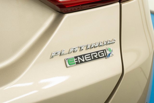 Used 2018 Ford Fusion Energi Platinum image 8
