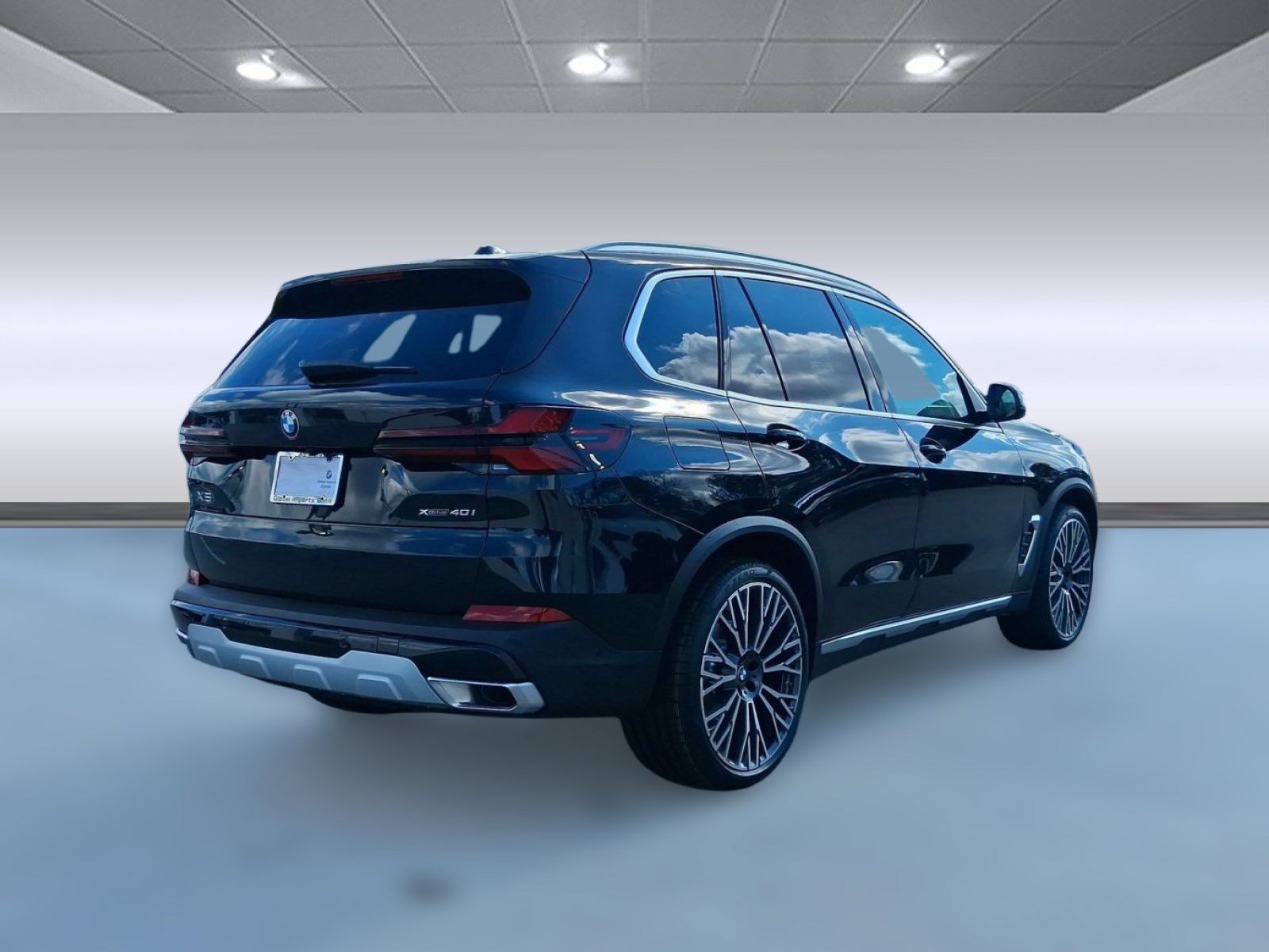 Used 2026 BMW X5 xDrive40i w/ Executive Package AWD/4WD image 9