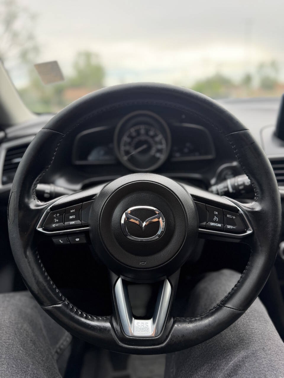 Used 2017 MAZDA MAZDA3 Touring FWD image 18