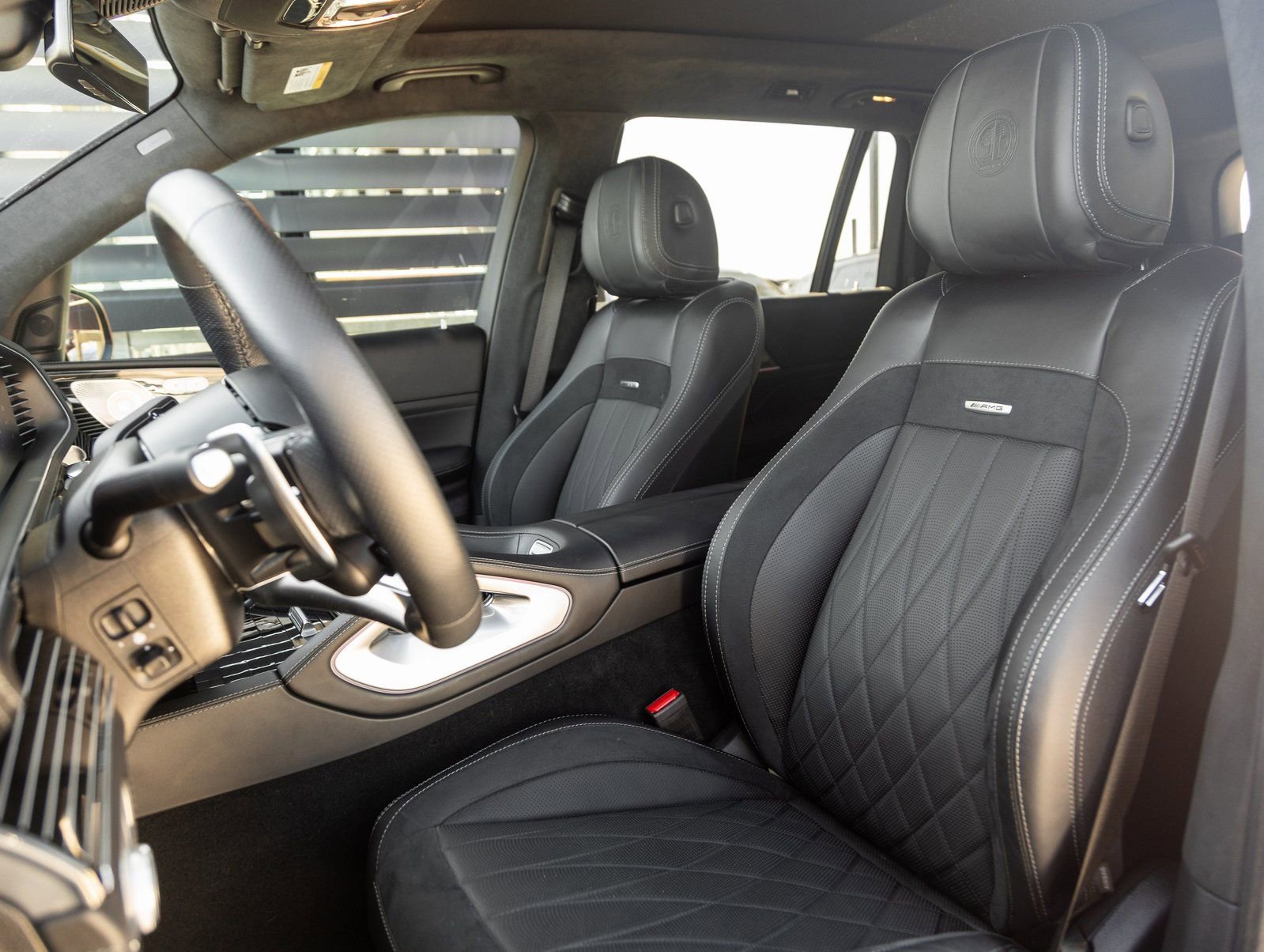 Used 2025 Mercedes-Benz GLS 63 AMG 4MATIC image 5