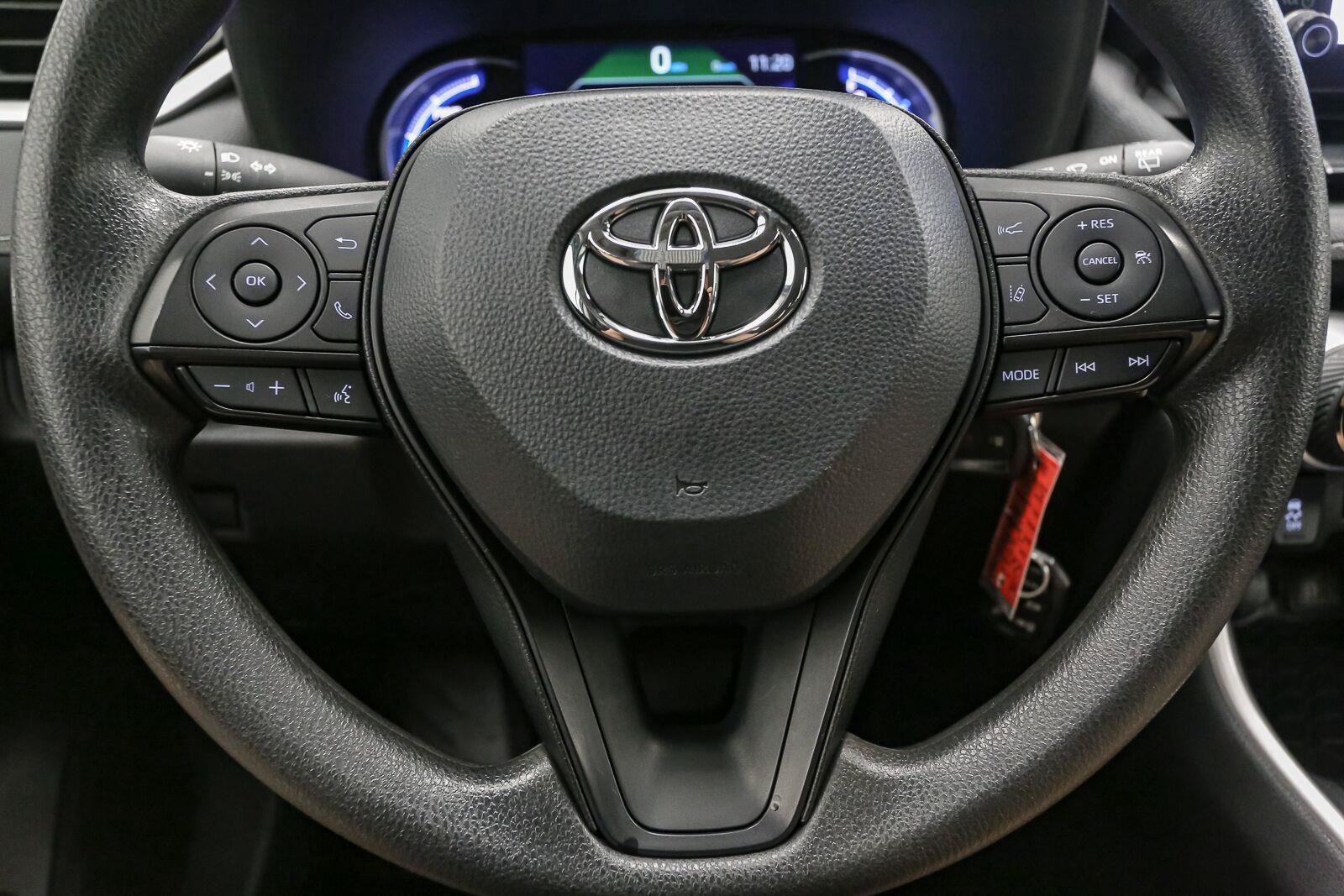 Used 2025 Toyota RAV4 LE AWD/4WD image 34