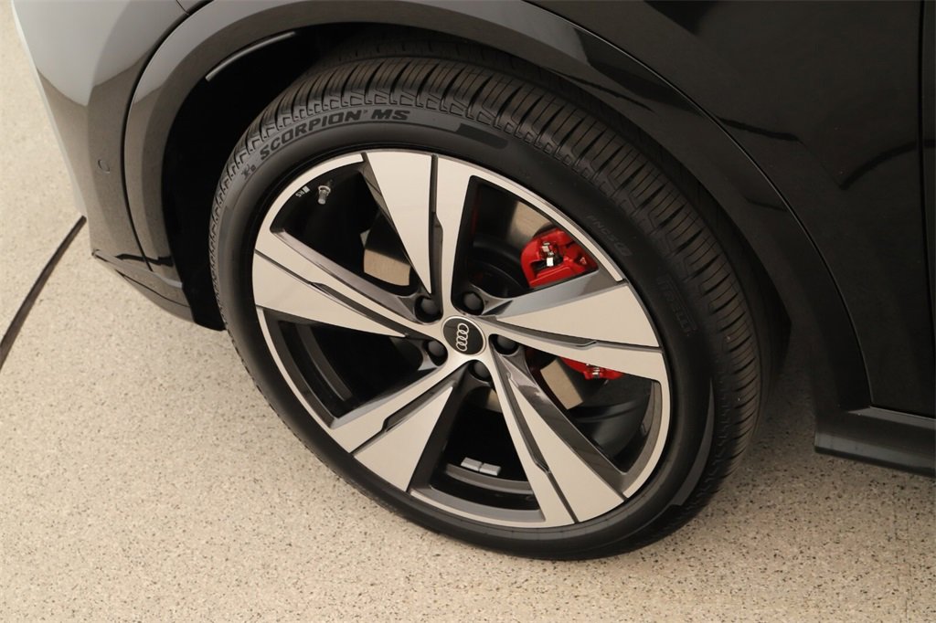 New 2025 Audi SQ5 Premium Plus image 28