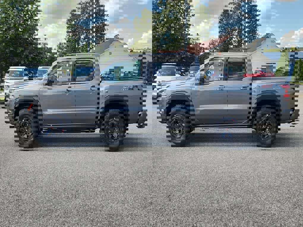 New 2025 Nissan Frontier PRO-4X w/ Interior Protection Package image 5