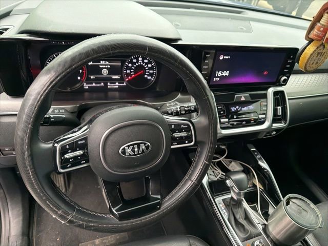 Used 2021 Kia Sorento SX image 3