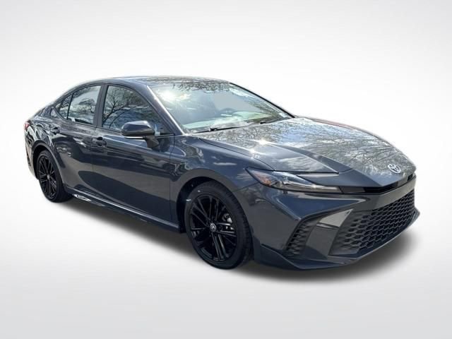 Used 2025 Toyota Camry SE image 9