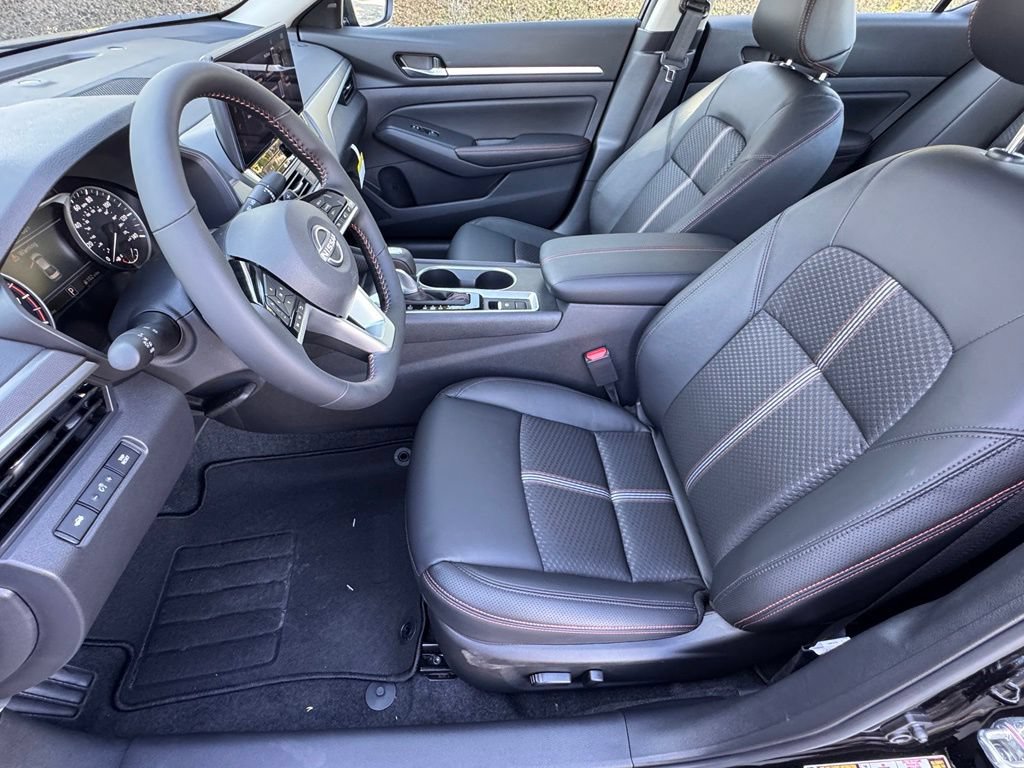 New 2026 Nissan Altima 2.5 SR FWD image 11