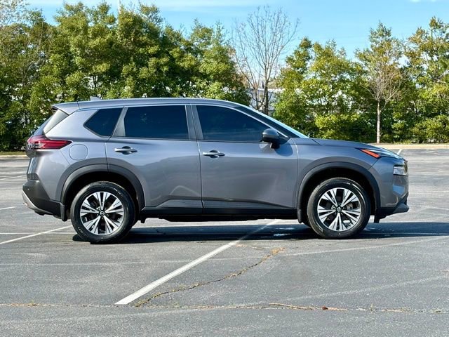 Used 2023 Nissan Rogue SV image 9