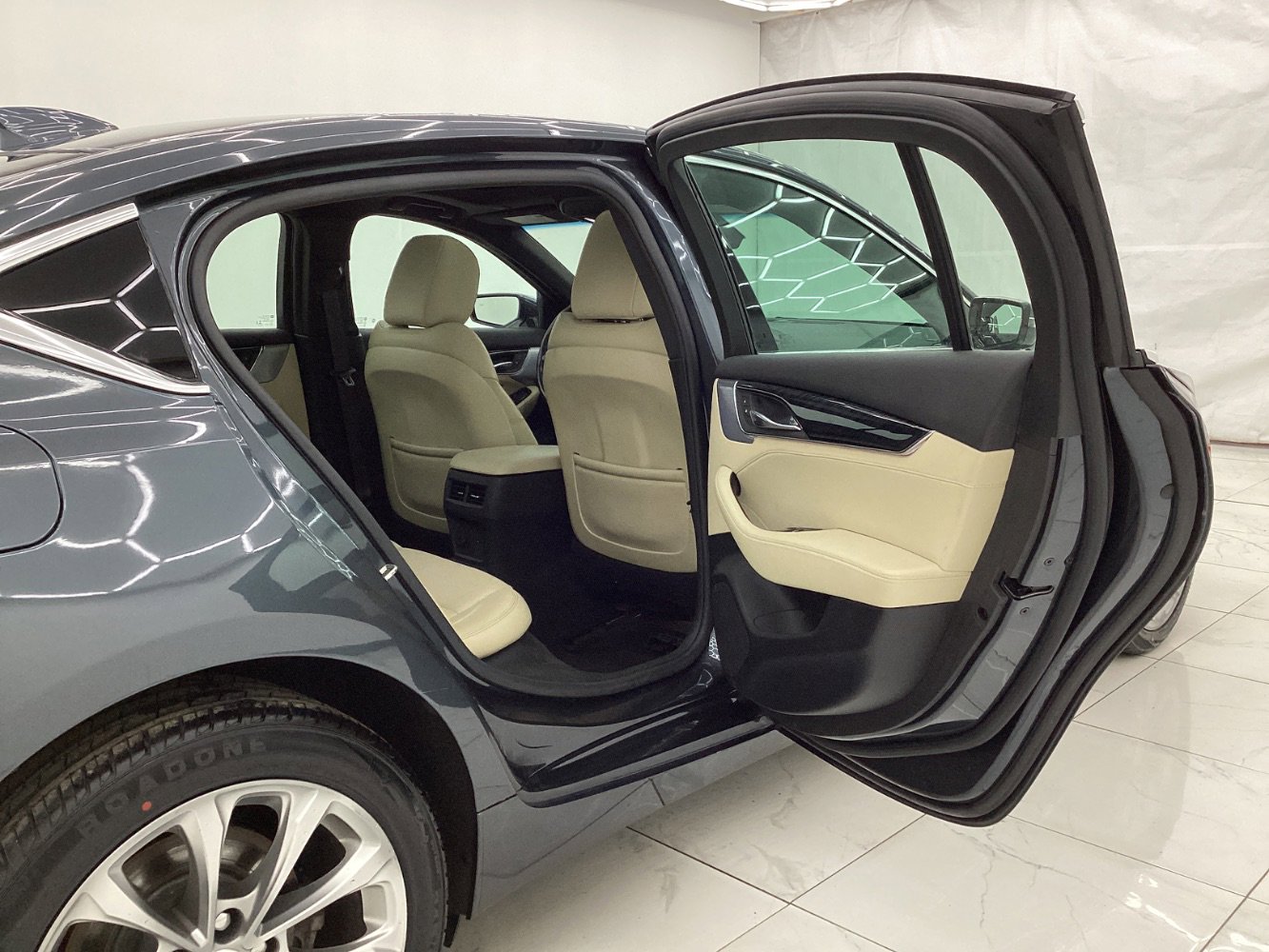 Used 2020 Cadillac CT5 Premium Luxury image 25