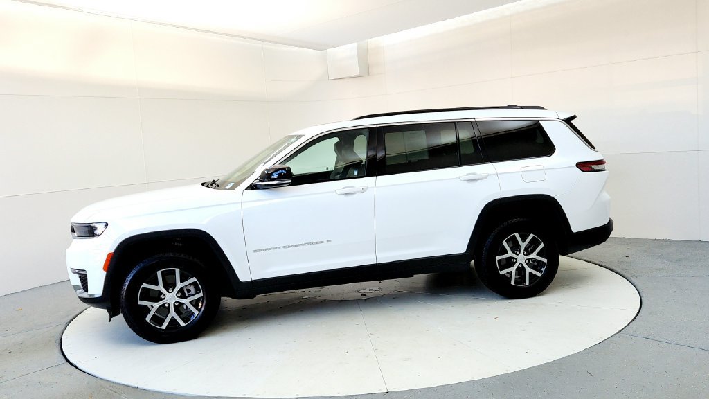 Used 2024 Jeep Grand Cherokee L Limited AWD/4WD image 3