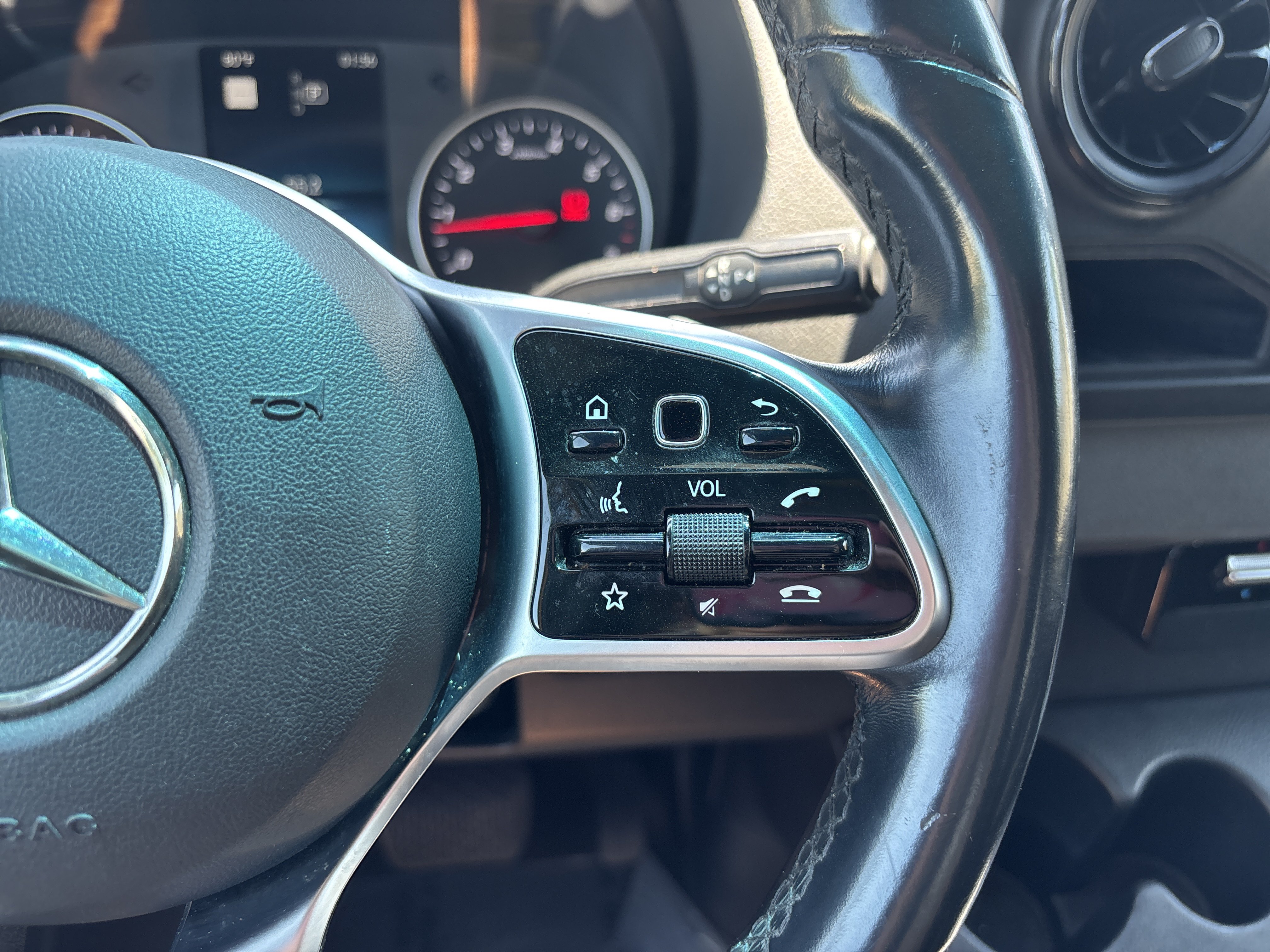 Used 2021 Mercedes-Benz Sprinter 2500 w/ Acoustic Package image 24
