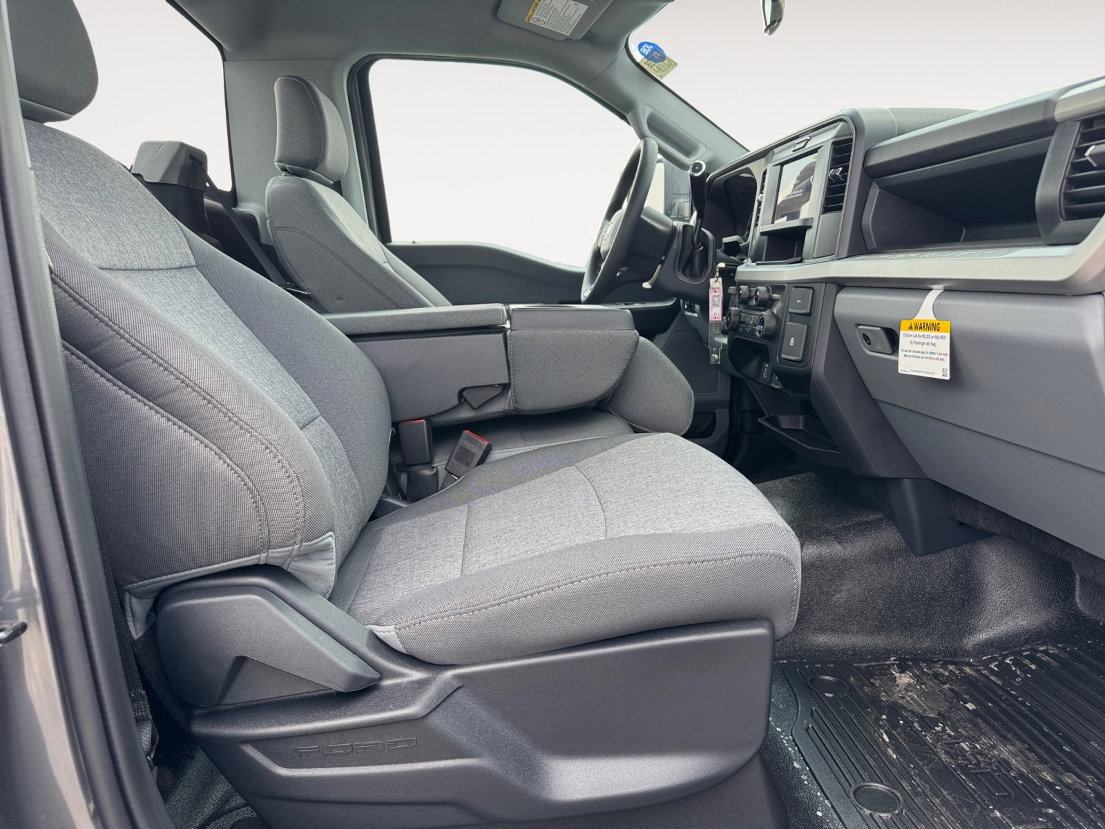 New 2025 Ford F250 XL w/ XL Chrome Package image 17