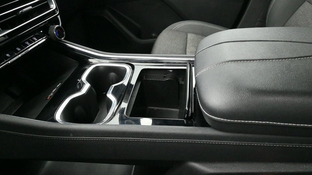 Used 2024 Chevrolet Traverse LT FWD image 13