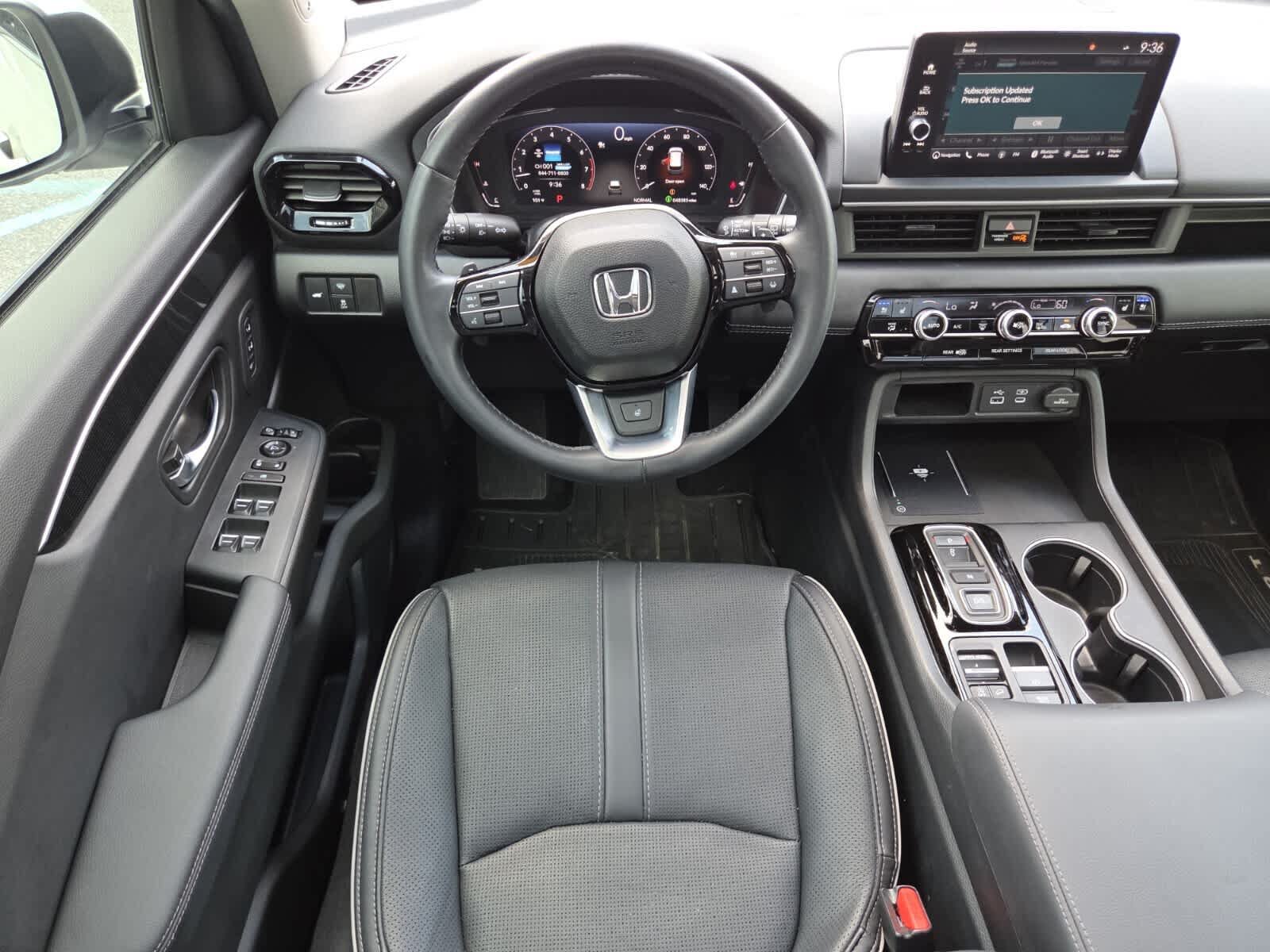Used 2025 Honda Pilot Elite image 6