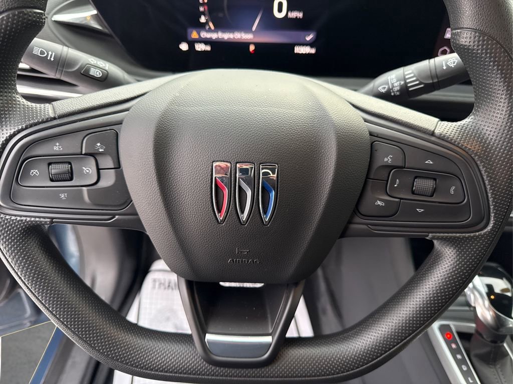 Used 2024 Buick Envista Preferred image 24