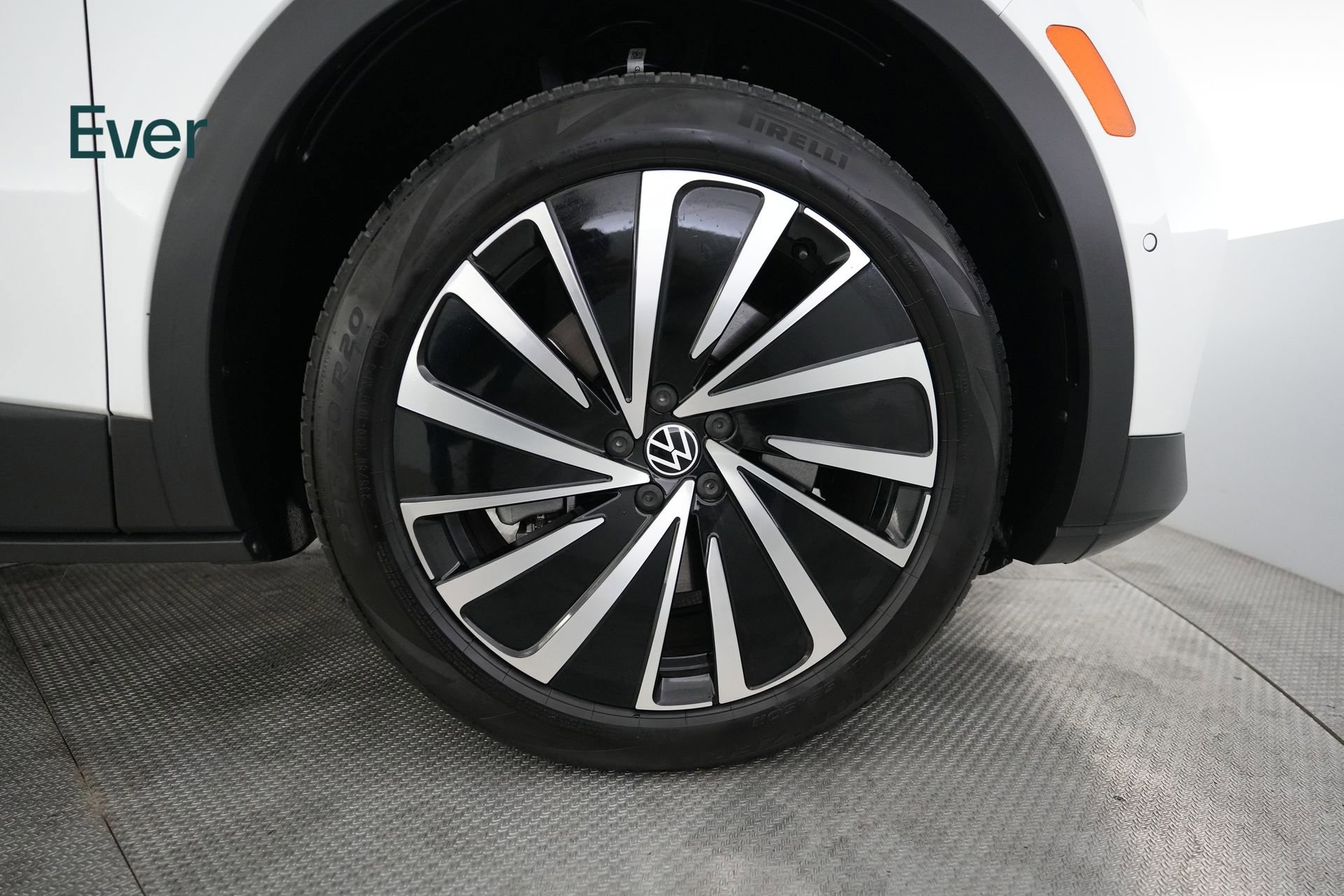 Used 2023 Volkswagen ID.4 Pro S Plus AWD/4WD image 20