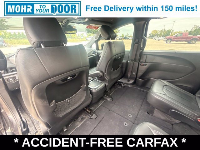 Used 2021 Chrysler Pacifica Touring-L w/ Premium & Safety Sphere Group FWD image 33