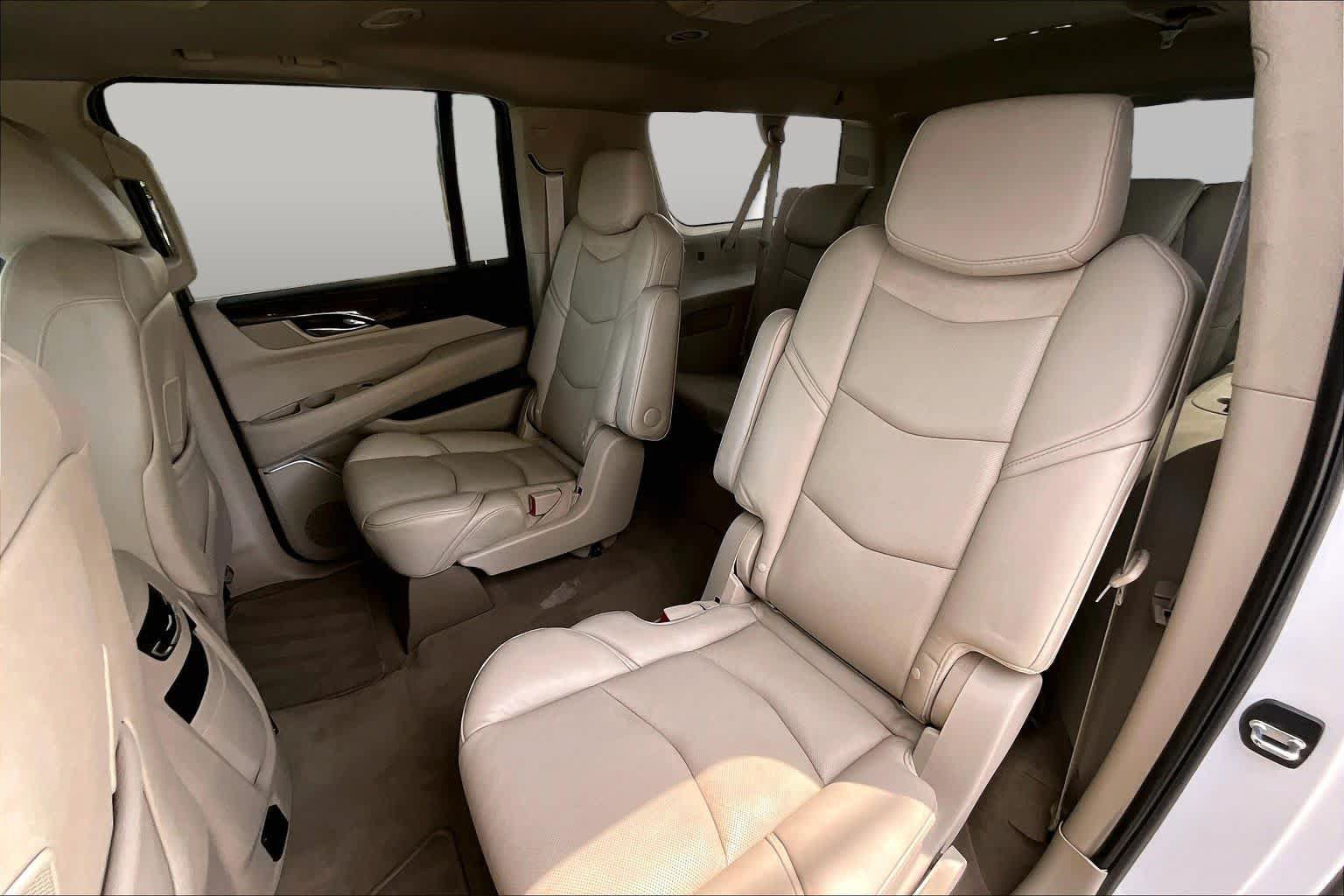 Used 2019 Cadillac Escalade ESV Premium Luxury RWD image 21