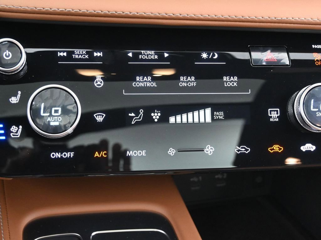 New 2026 INFINITI QX60 Autograph w/ Dark Cargo Package image 12