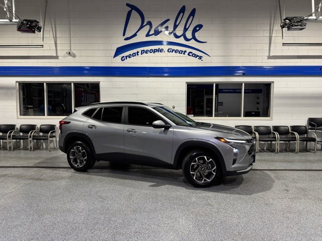 Used 2024 Chevrolet Trax LT w/ Sunroof Package