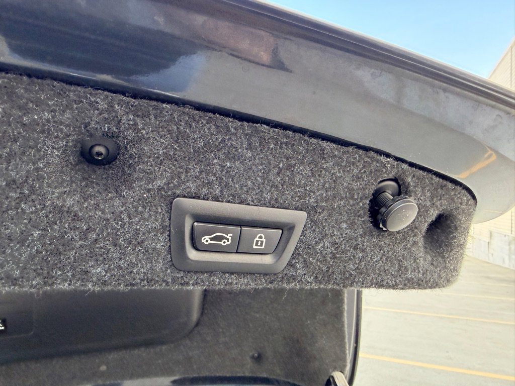 Used 2015 BMW 528i xDrive Sedan image 16