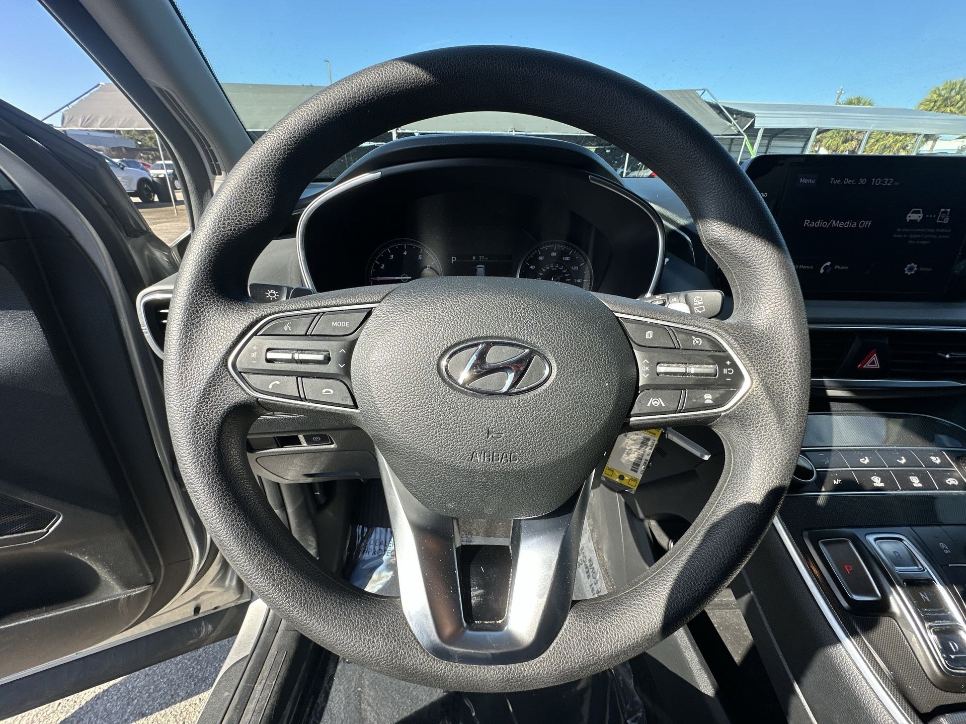 Used 2023 Hyundai Santa Fe SE image 11