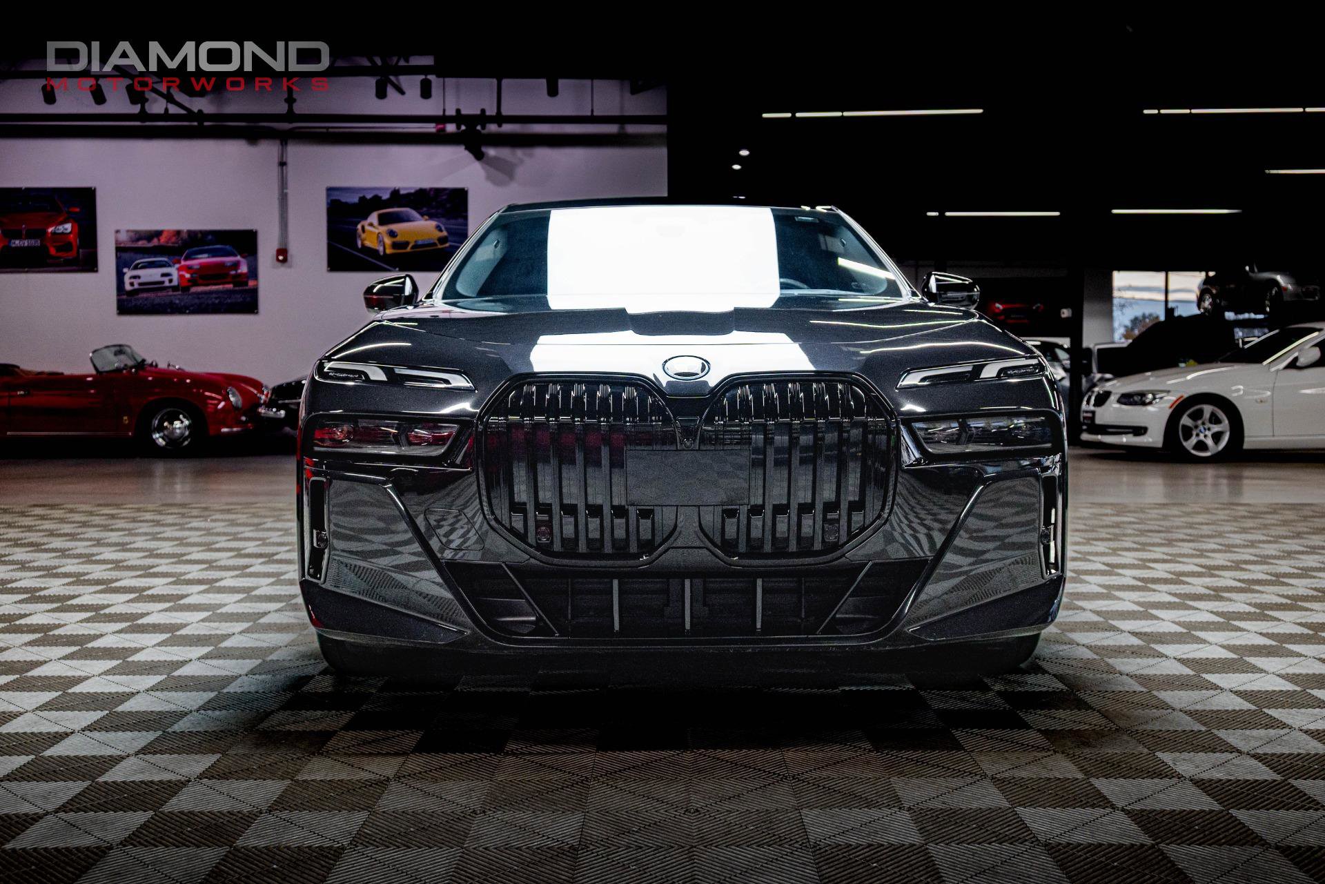 Used 2023 BMW i7 xDrive60 image 32