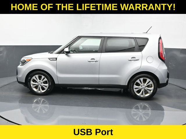 Used 2016 Kia Soul + image 4