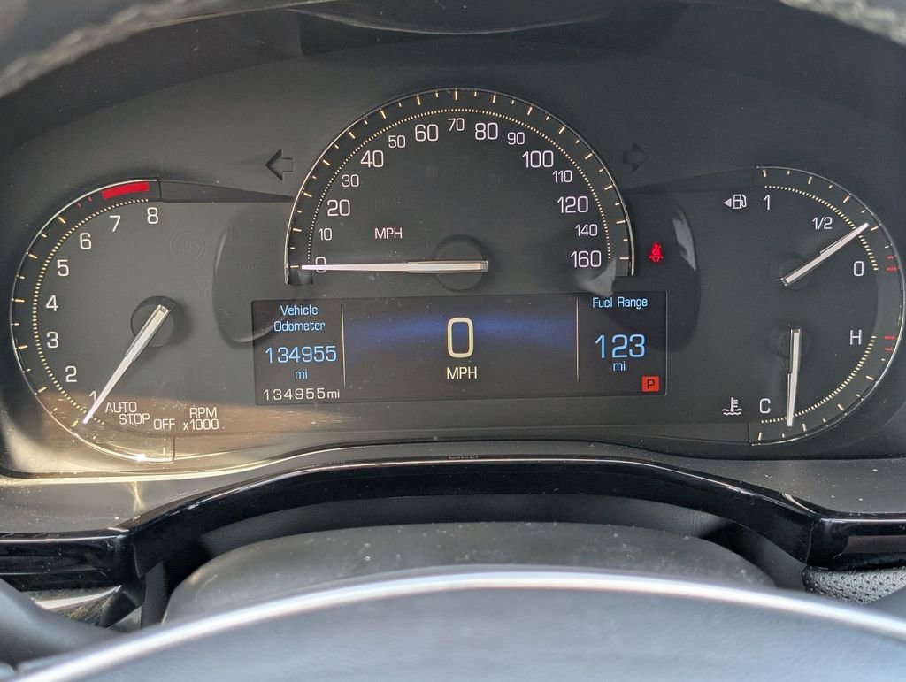 Used 2018 Cadillac XT5 FWD w/ LPO, Wheel Lock Package image 17