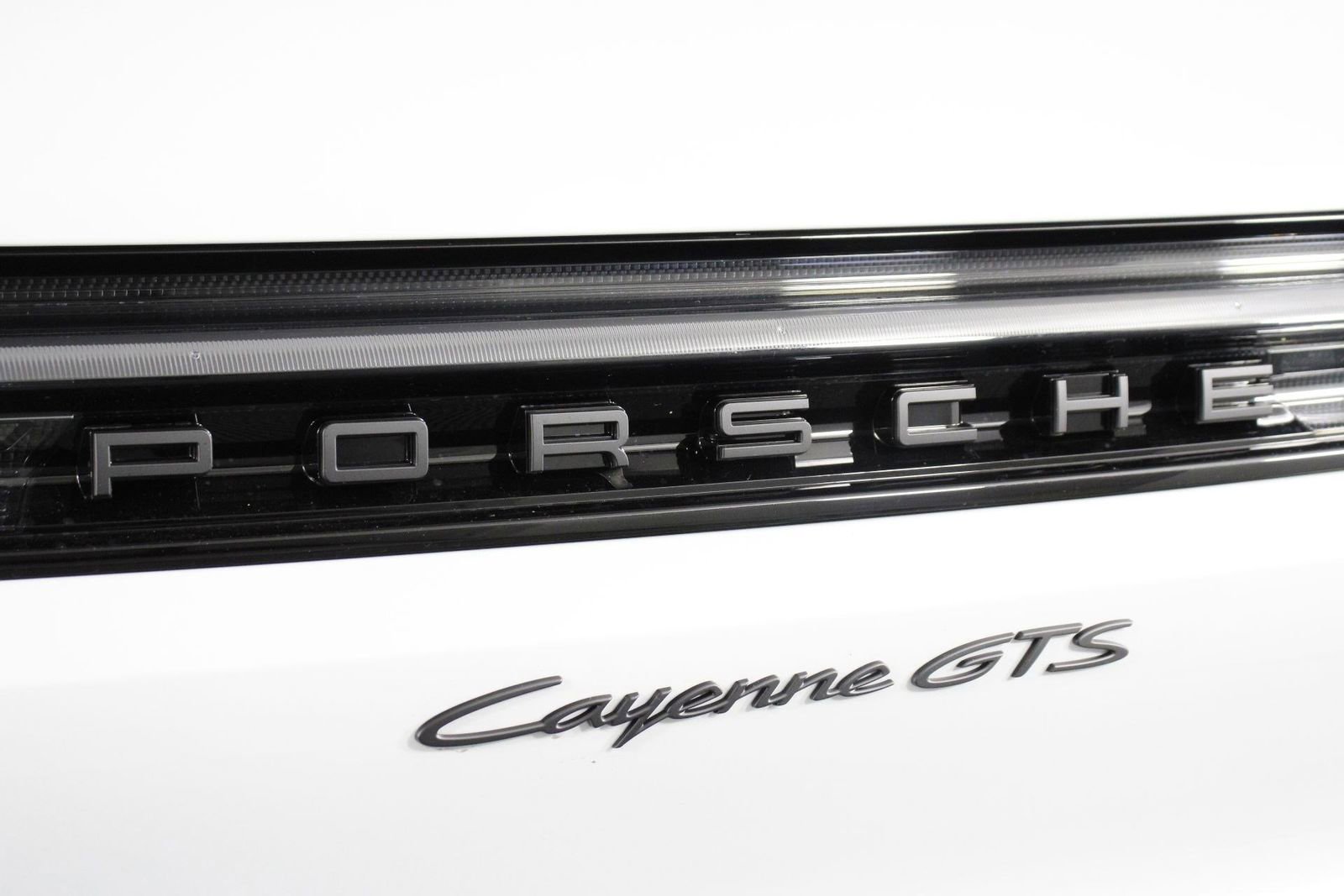 New 2026 Porsche Cayenne GTS image 22
