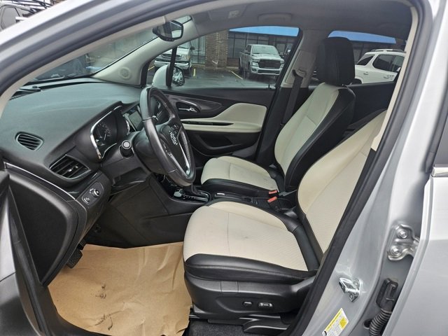 Certified 2022 Buick Encore Preferred w/ Safety Package image 19