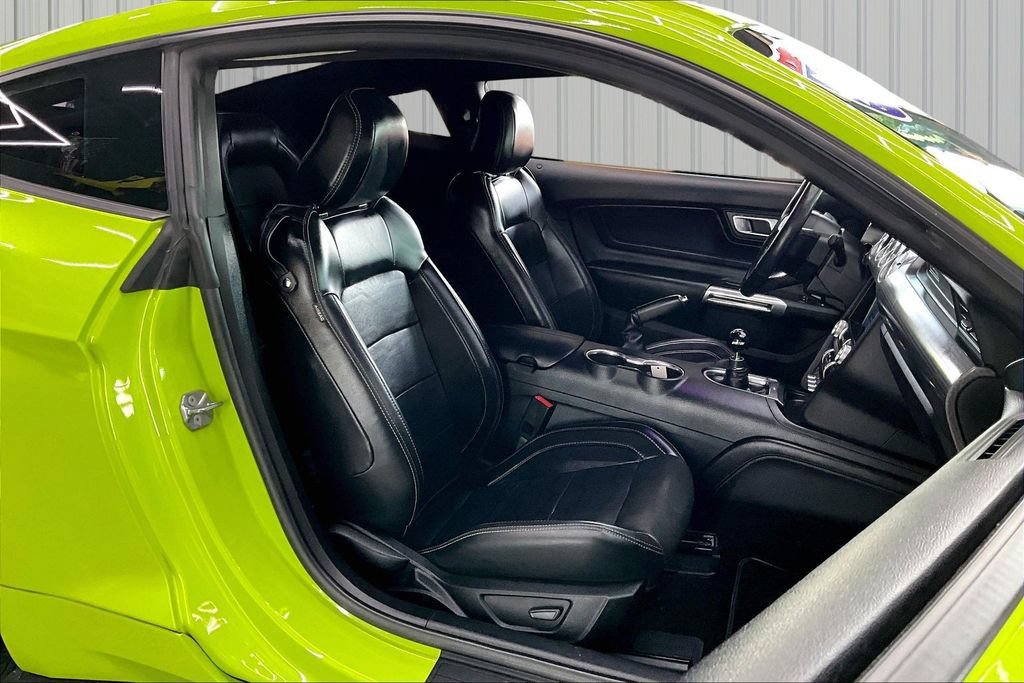 Used 2020 Ford Mustang GT Premium w/ GT Performance Package RWD image 27