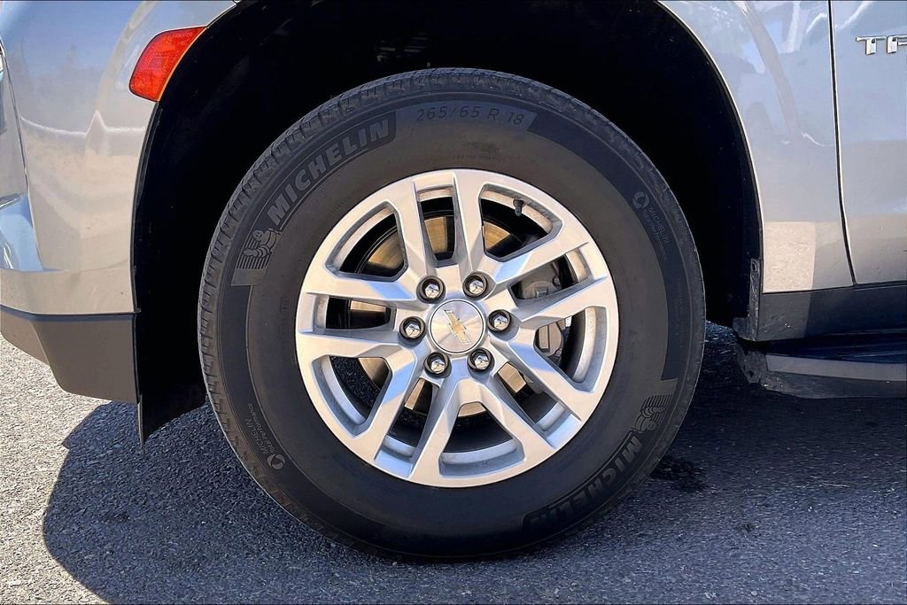 Used 2024 Chevrolet Tahoe LT RWD image 9