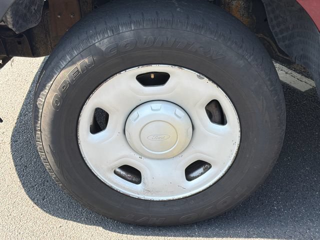 Used 2005 Ford F150 2WD Regular Cab image 12