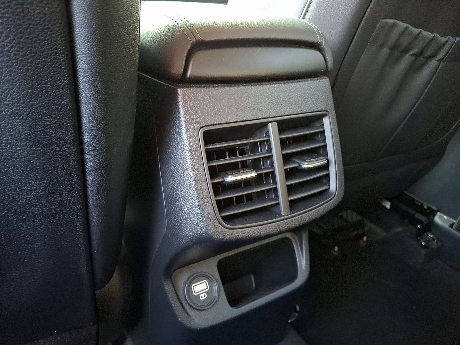 Used 2021 Kia Seltos SX AWD/4WD image 11
