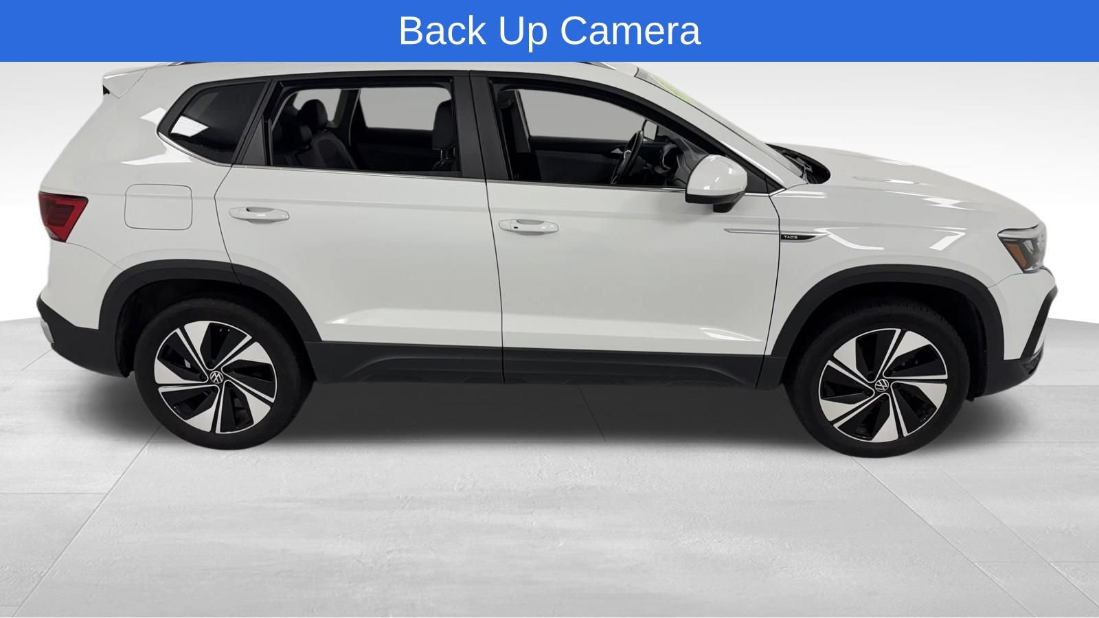 Used 2023 Volkswagen Taos SE AWD/4WD image 2