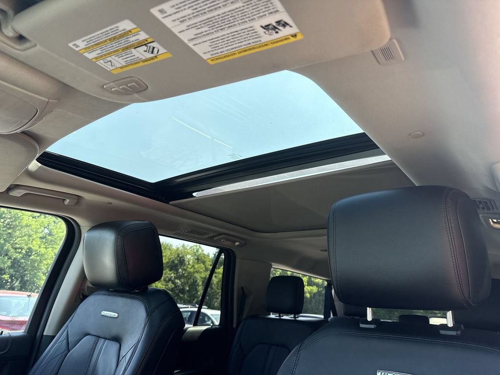 Used 2019 Ford Expedition Max Platinum AWD/4WD image 16