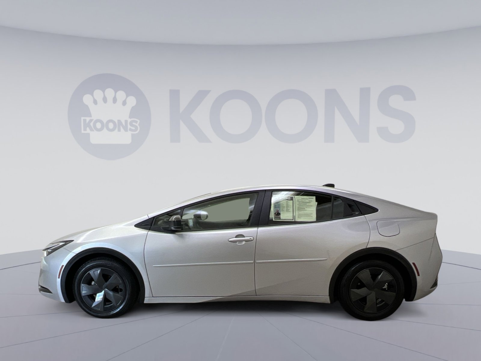 Used 2026 Toyota Prius LE image 2