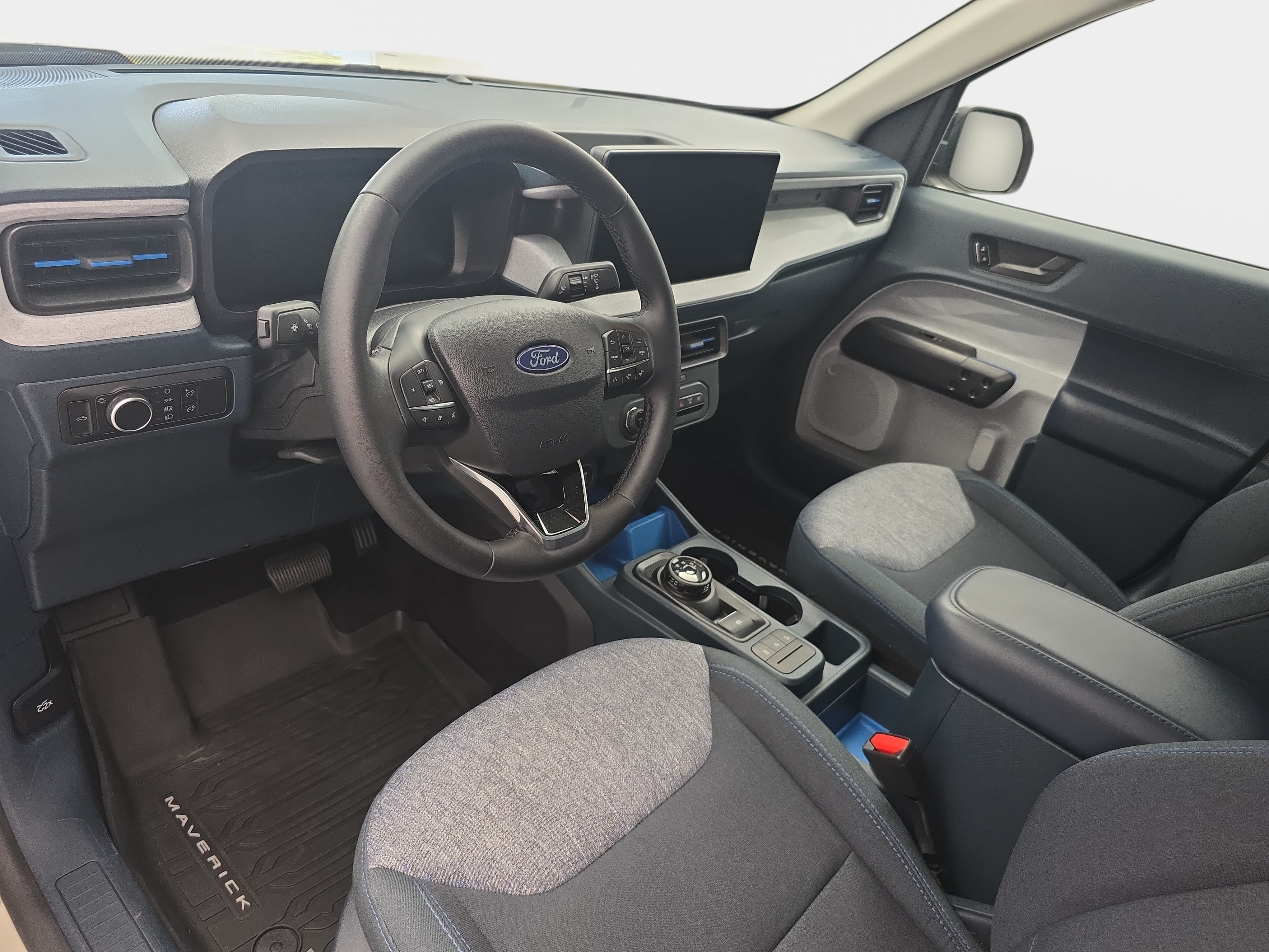 Used 2025 Ford Maverick XLT w/ XLT Luxury Package AWD/4WD image 15