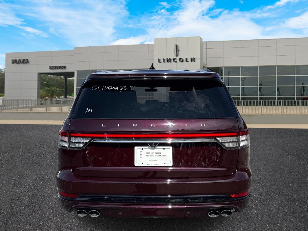 Used 2023 Lincoln Aviator Reserve w/ Equipment Group 201A RWD image 4