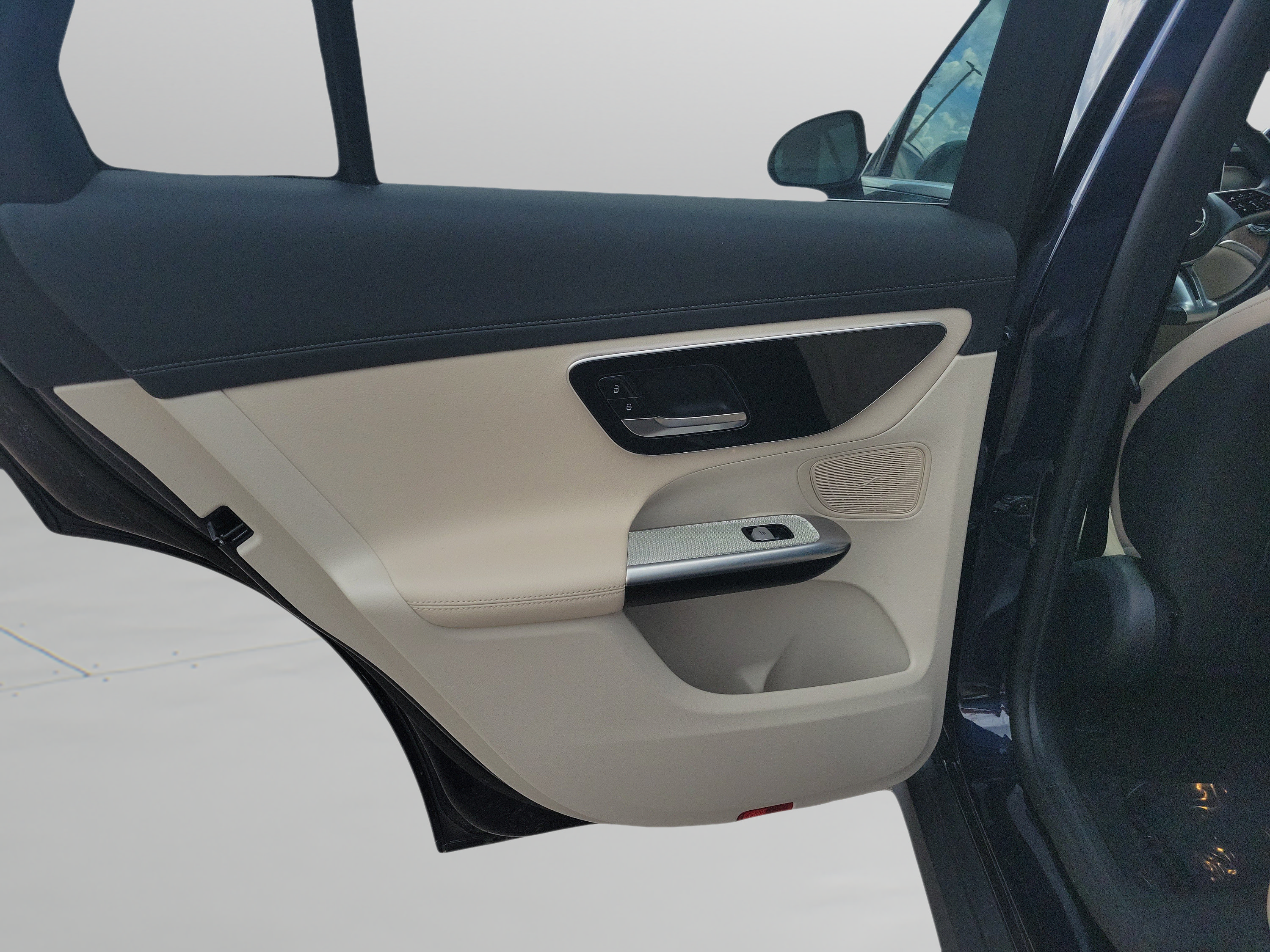 Certified 2024 Mercedes-Benz GLC 300 4MATIC image 7