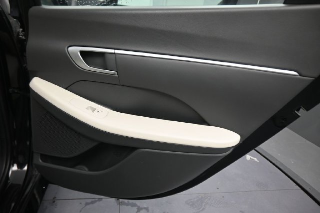 Used 2024 Hyundai Sonata SEL FWD image 15