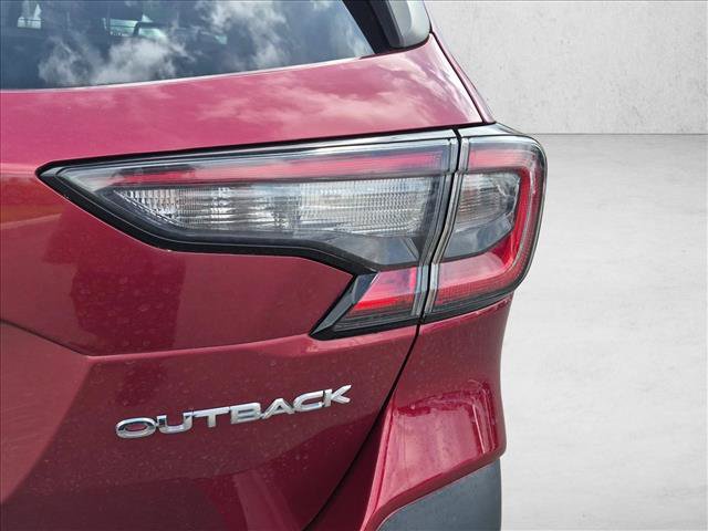Used 2022 Subaru Outback Limited AWD/4WD image 4
